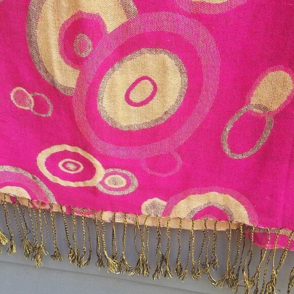 100% Pashmina Pinkish Red Gold Circles Print Reversible  26"x 72" - Picture 5 of 9